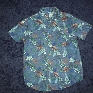 hawaiian boy shirt size 10/12